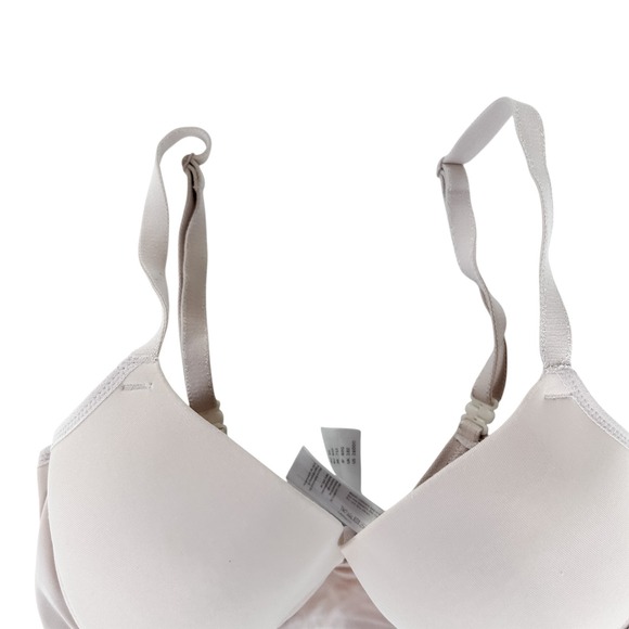 Freya Undetected Bra Size 28DDD Underwire T-Shirt Bra Beige Nude V-Neck - Picture 3 of 11